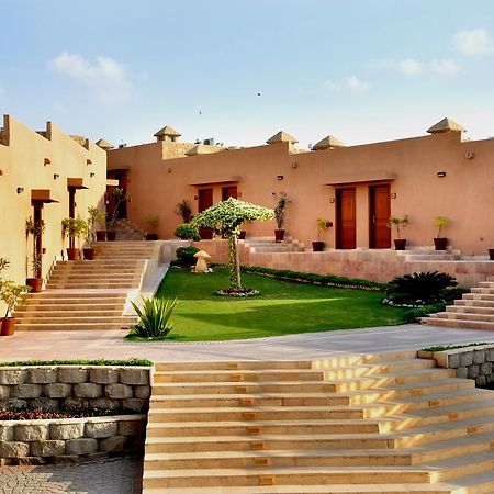 Dreamworld Resort, Hotel & Golf Course Karachi Exterior foto