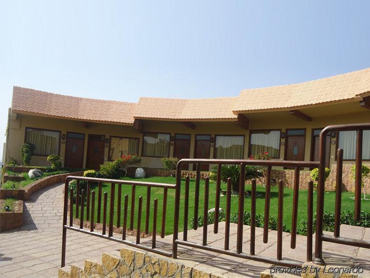 Dreamworld Resort, Hotel & Golf Course Karachi Exterior foto