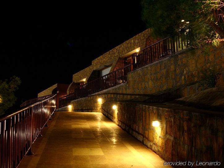 Dreamworld Resort, Hotel & Golf Course Karachi Exterior foto