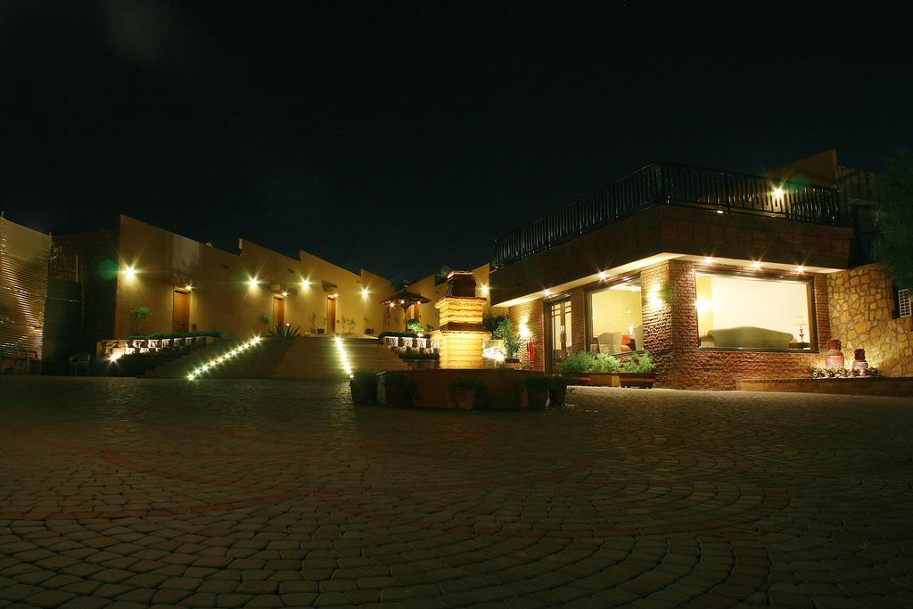 Dreamworld Resort, Hotel & Golf Course Karachi Exterior foto