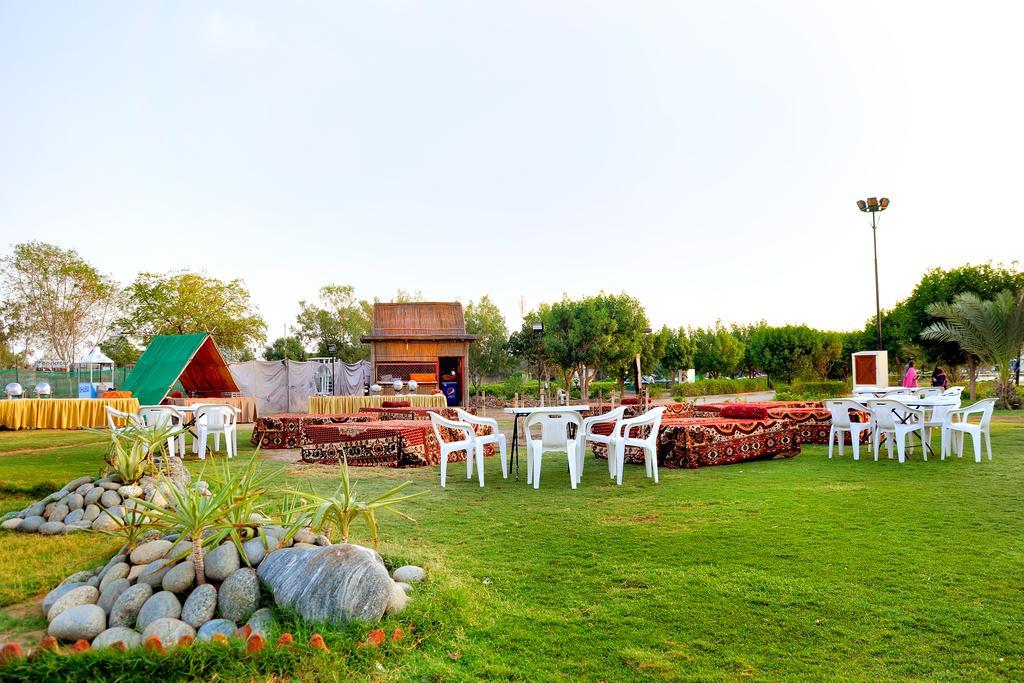 Dreamworld Resort, Hotel & Golf Course Karachi Exterior foto